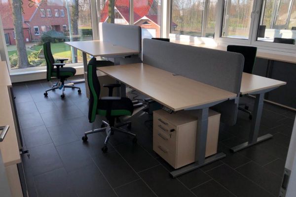 Umfassende Büroausstattung in Heskamp in Messingen