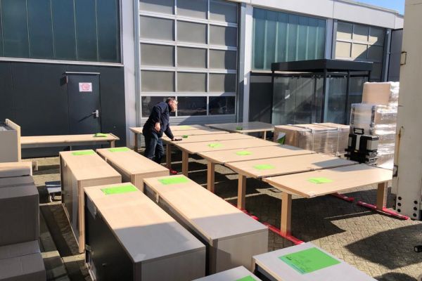 Lieferungen von Schreibtischen Heskamp in Messingen